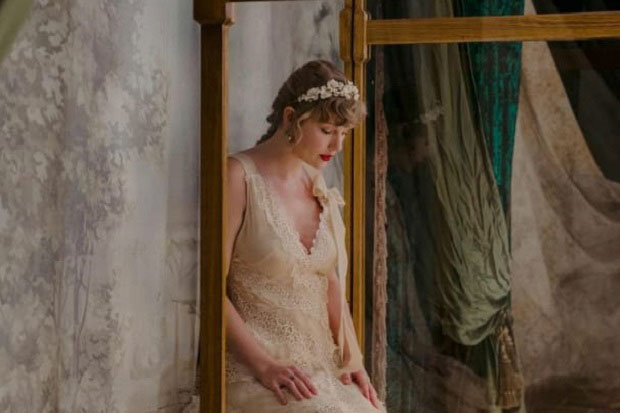  Taylor Swift Kembali Rilis Album Baru