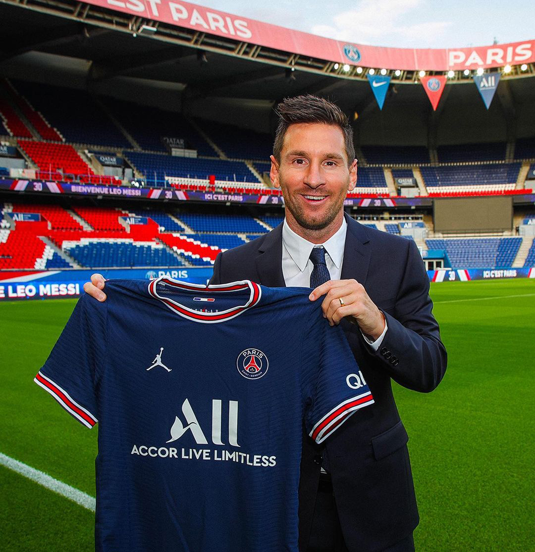  Resmi! Lionel Messi Gabung PSG