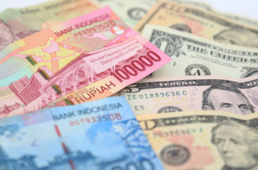  Nilai Tukar Rupiah terhadap Dolar AS Kembali Melemah